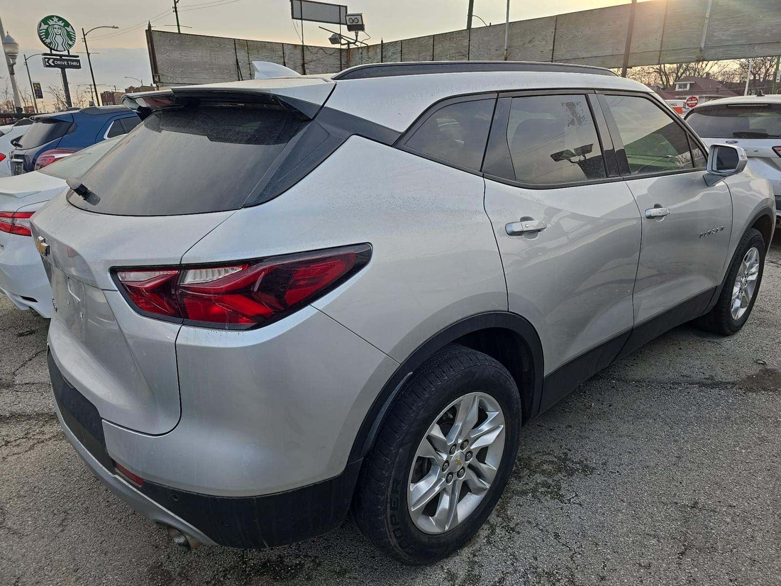 CHEVROLET LEATHER - 3