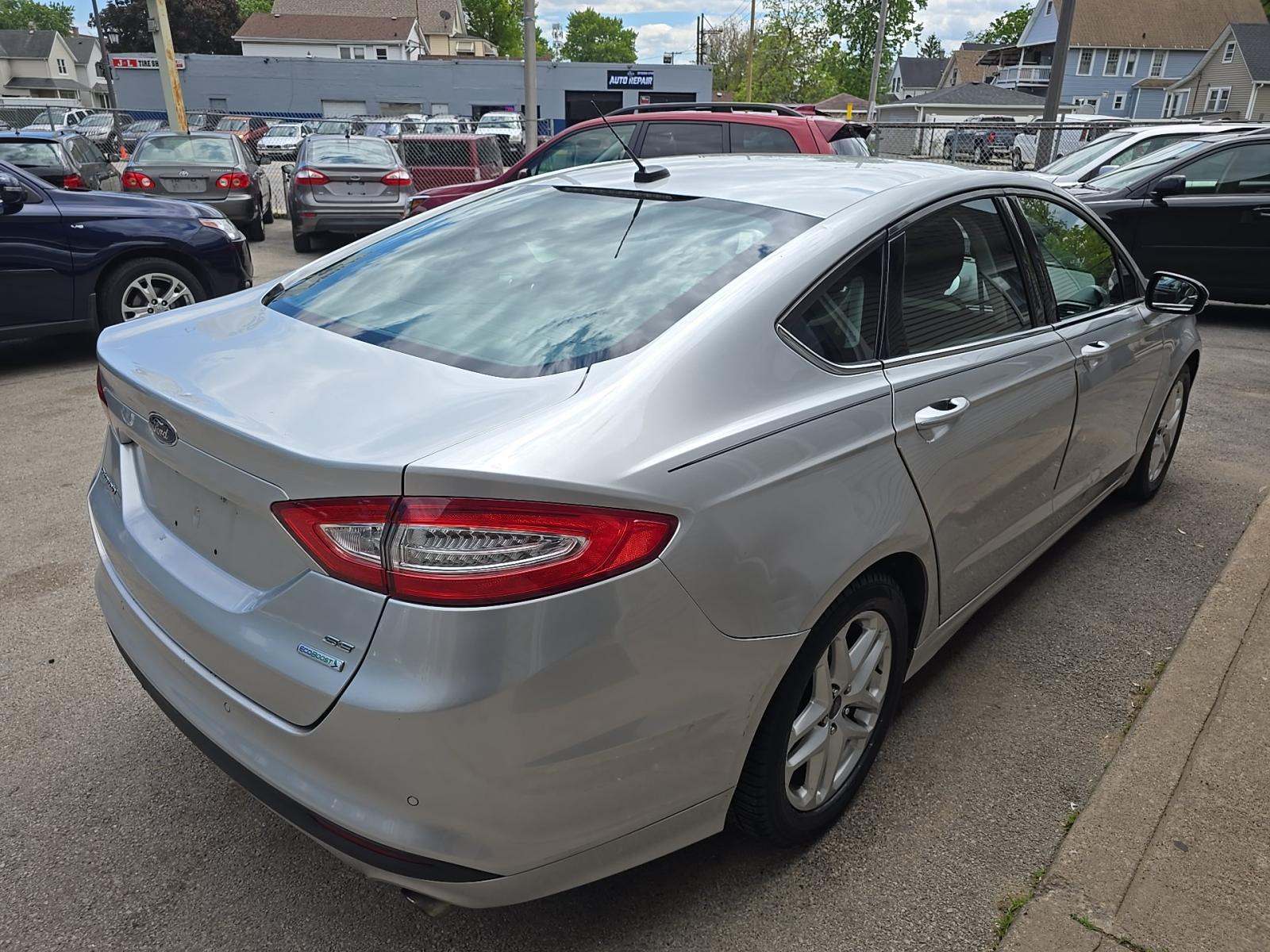 FORD FUSION - 3