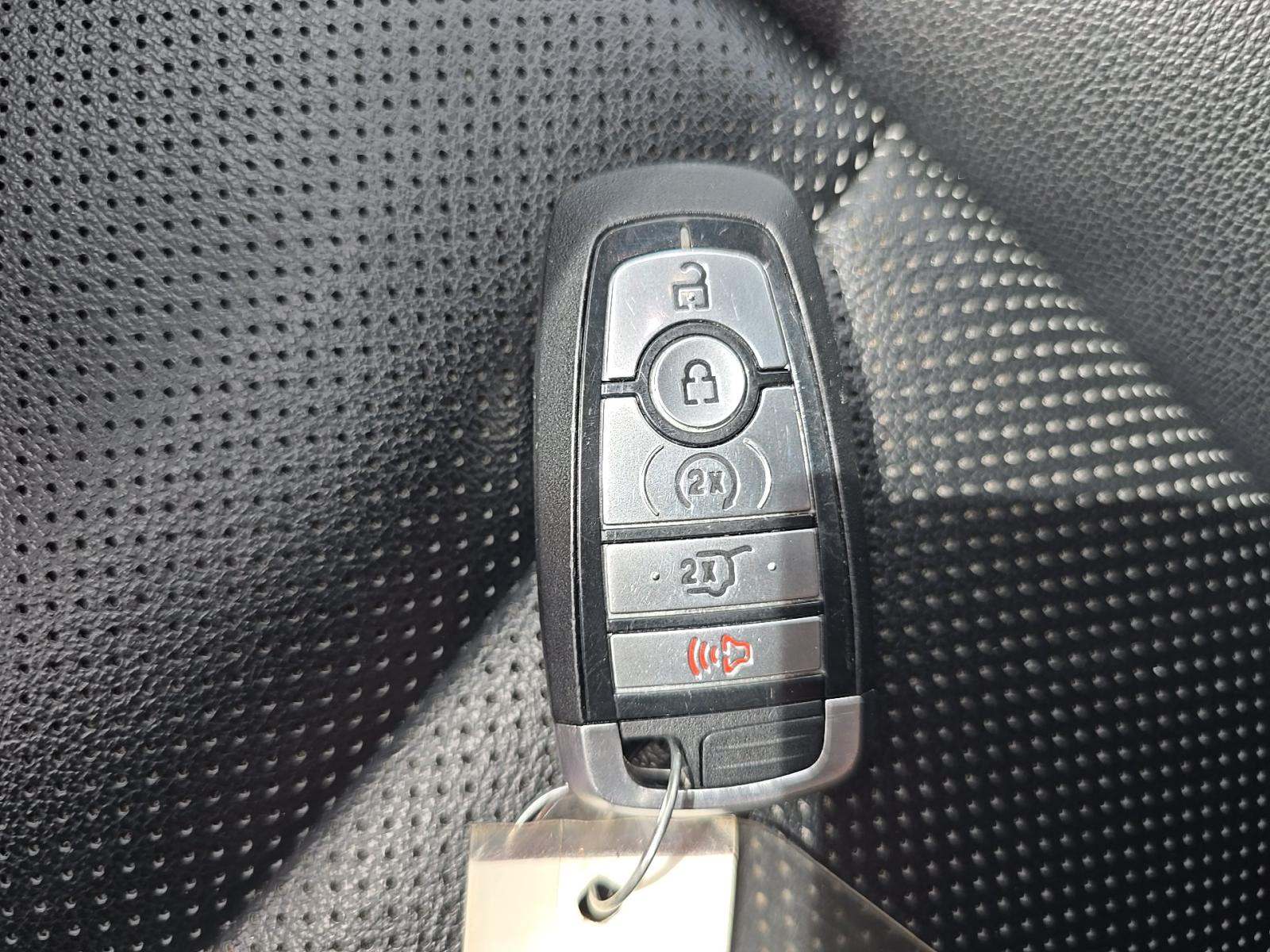 2022 Ford Escape Plug-In Hybrid SEL FWD