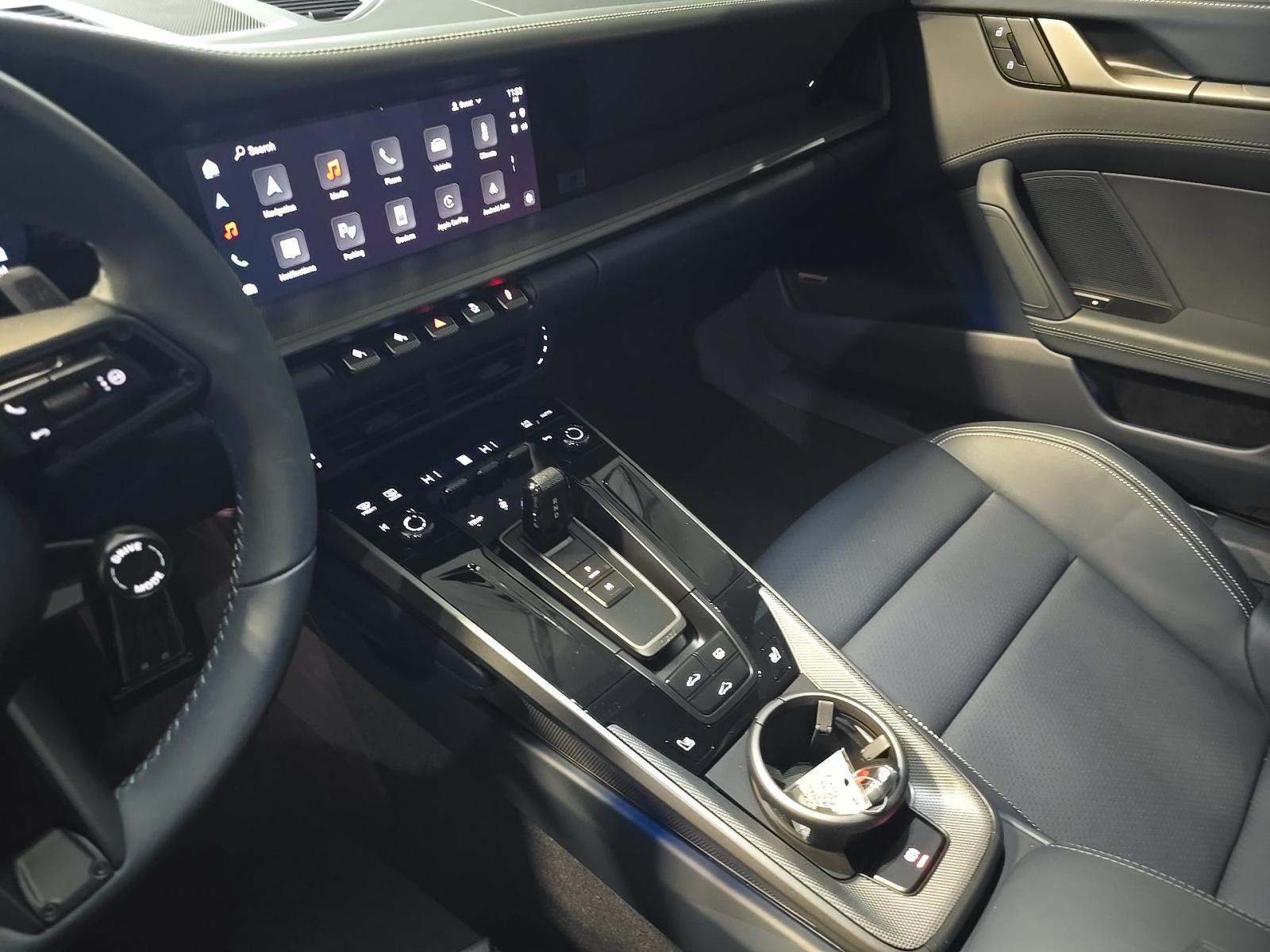 2025 Porsche 911 Carrera RWD