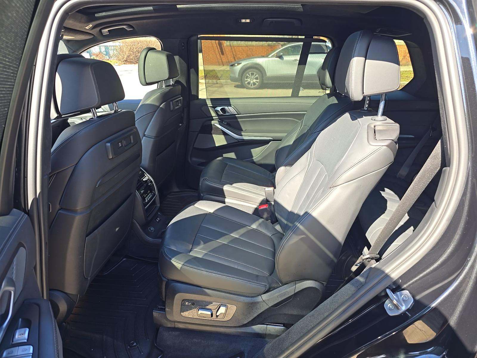 2022 BMW X7 M50i AWD