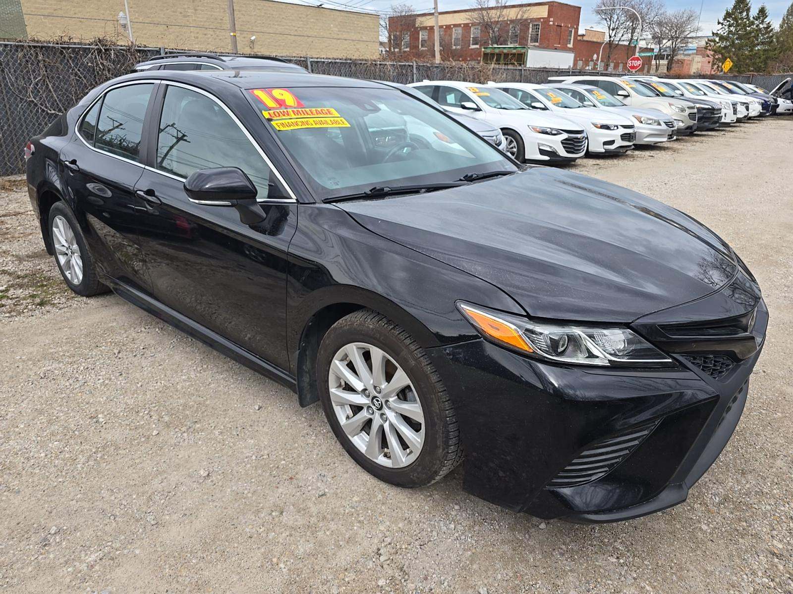 2019 Toyota Camry SE FWD