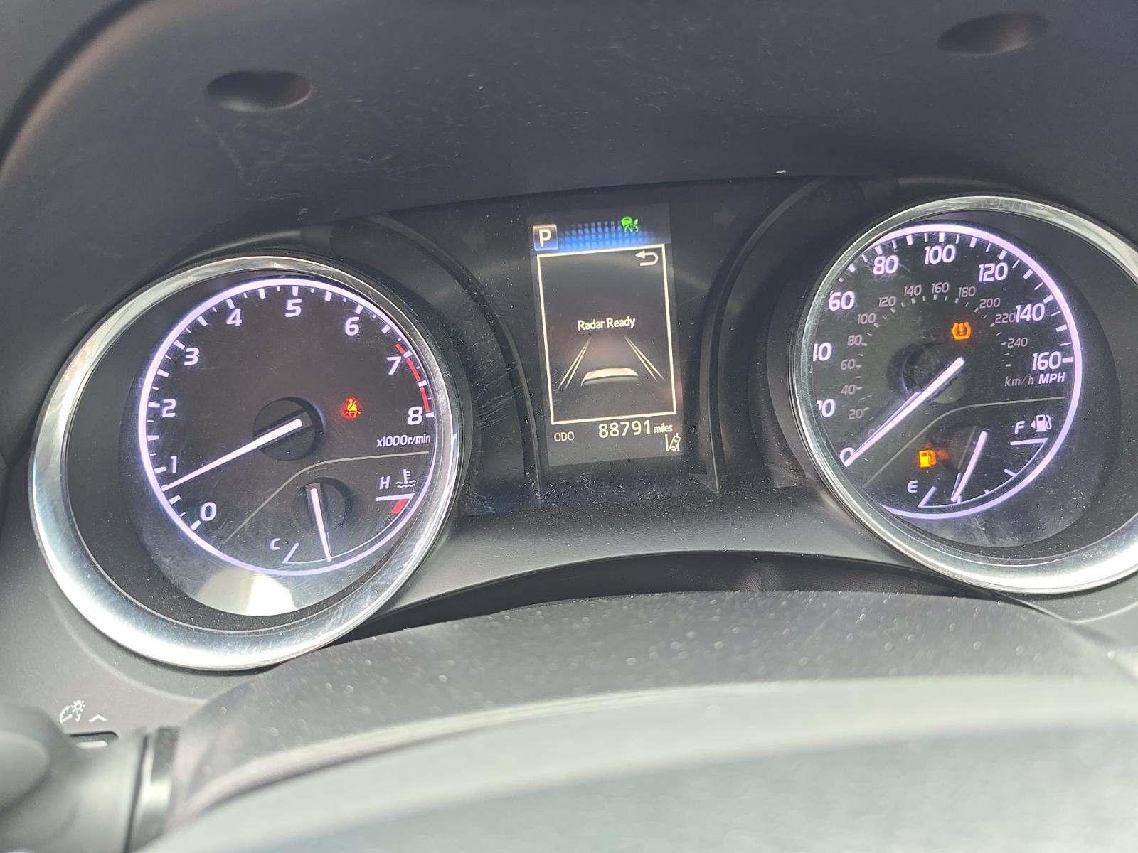 2019 Toyota Camry SE FWD