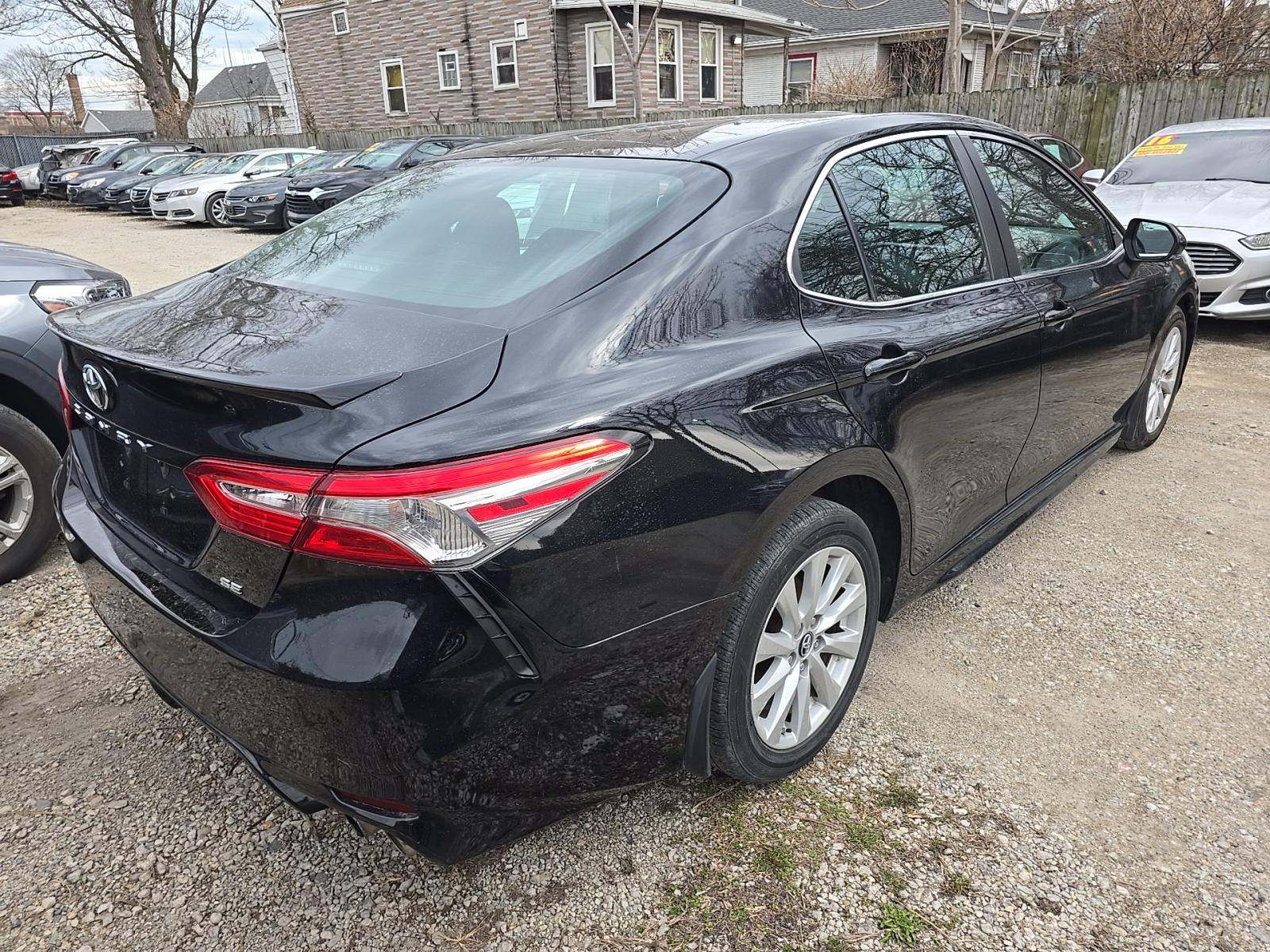 2019 Toyota Camry SE FWD
