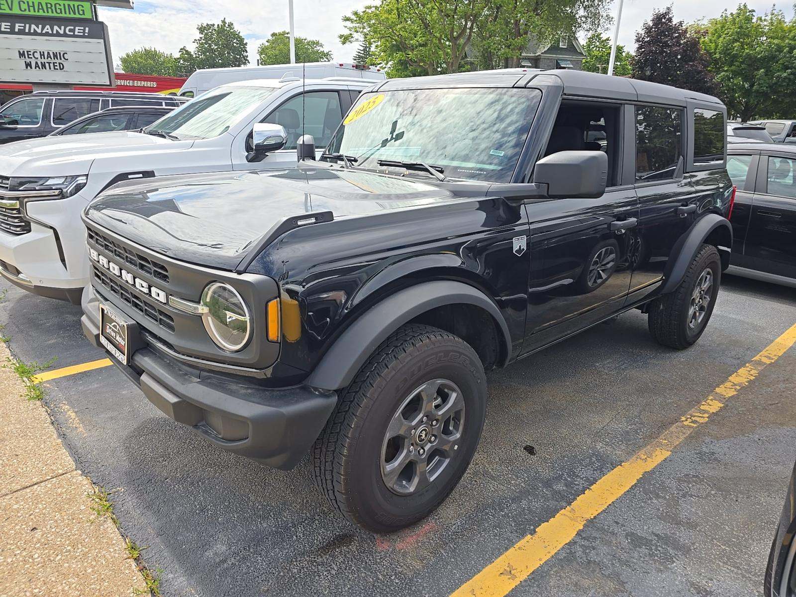 FORD BRONCO - 1