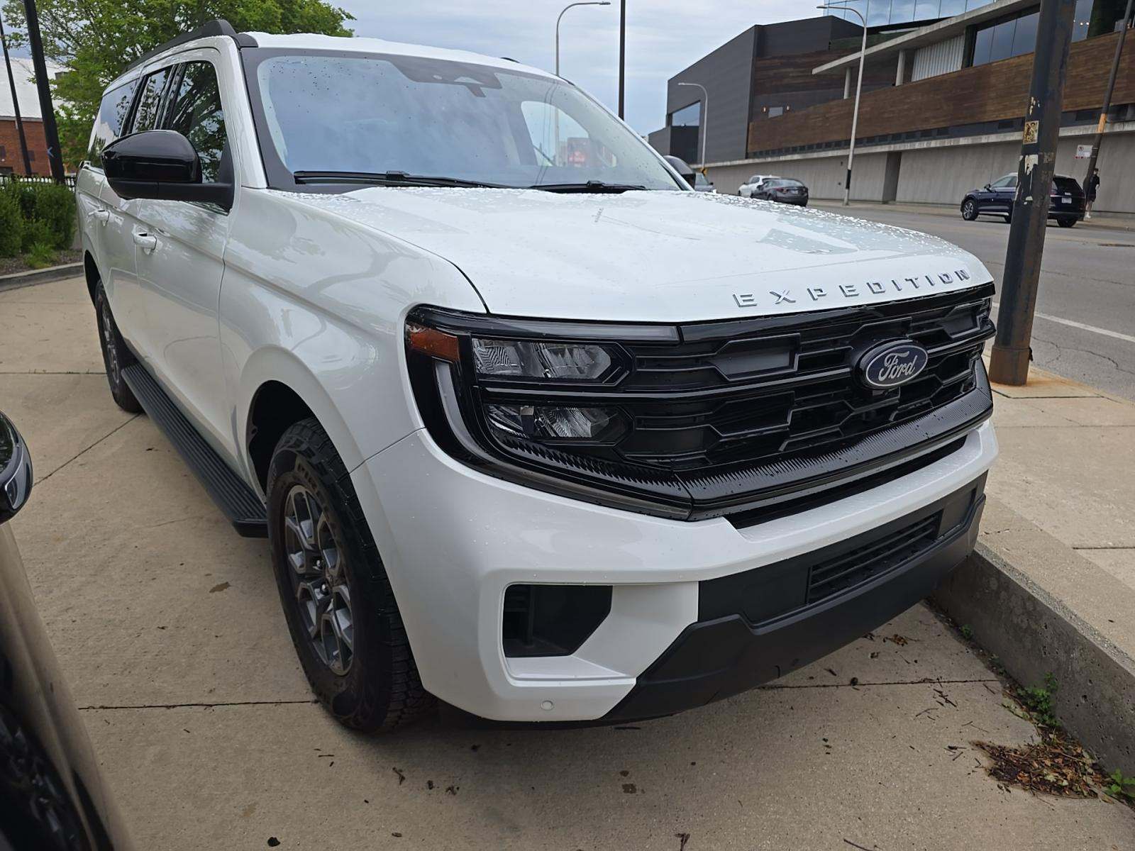 FORD EXPEDITION MAX - 4