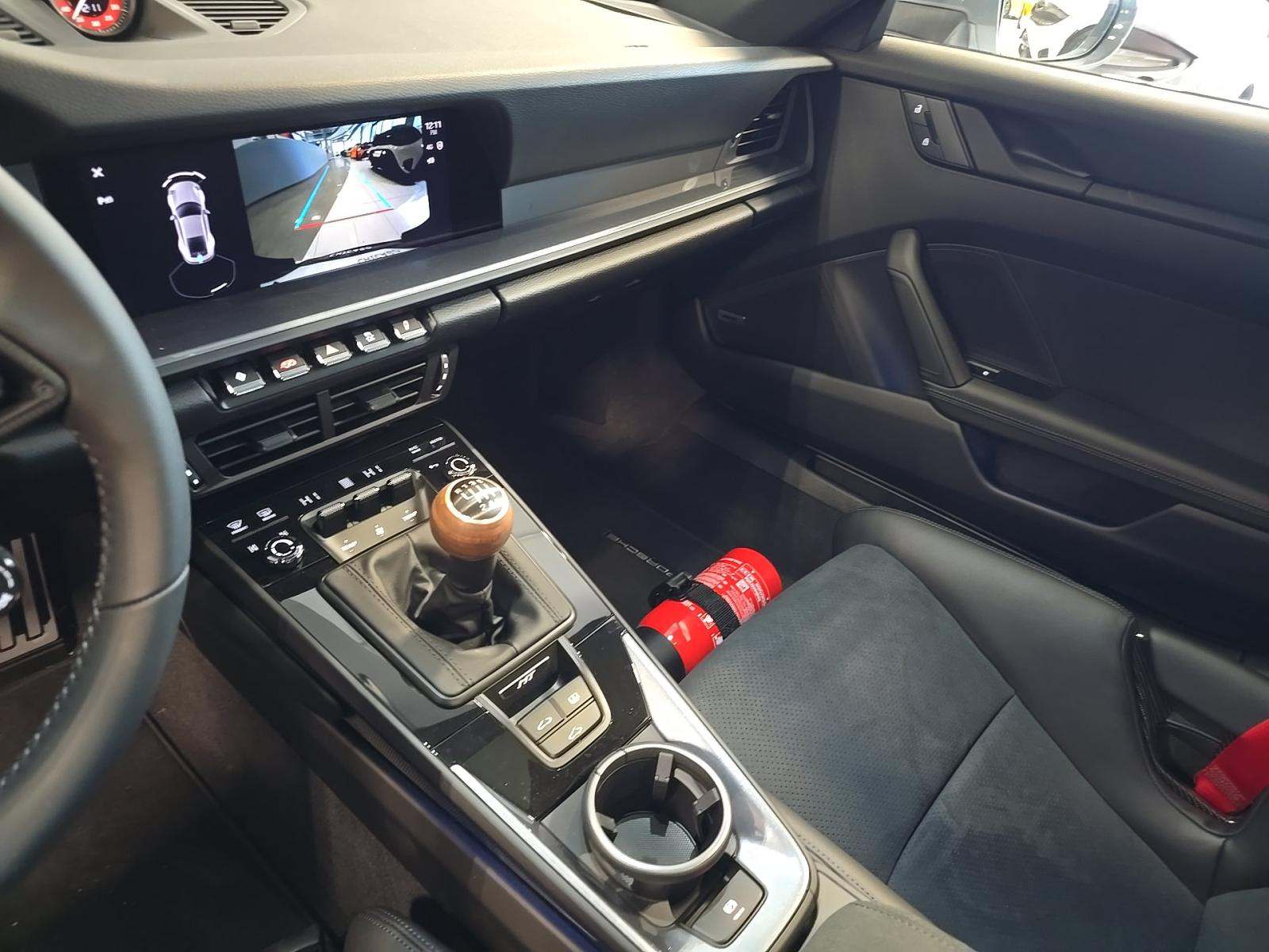 2025 Porsche 911 Carrera T RWD