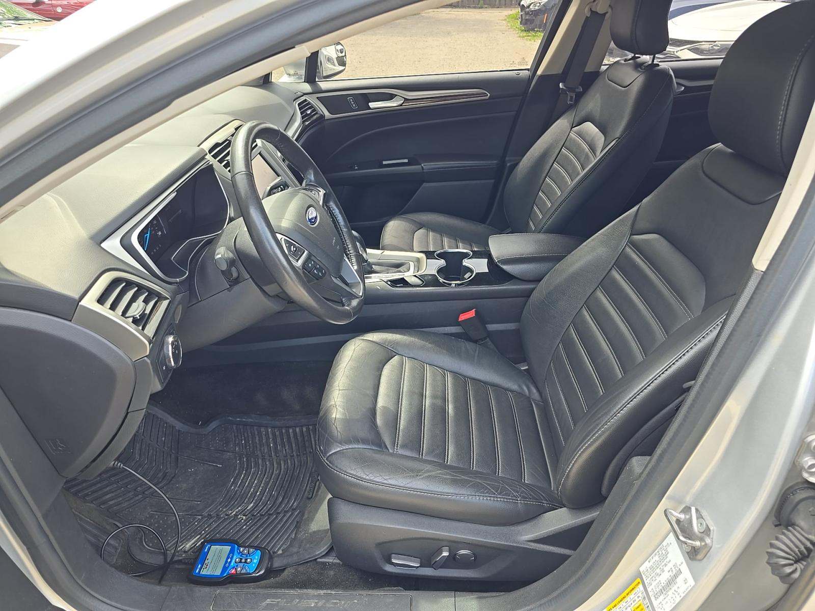 FORD FUSION - 6