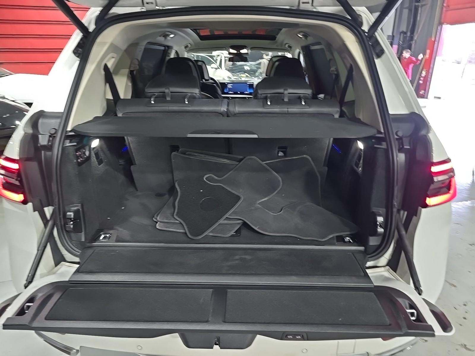 2023 BMW X7 xDrive40i AWD