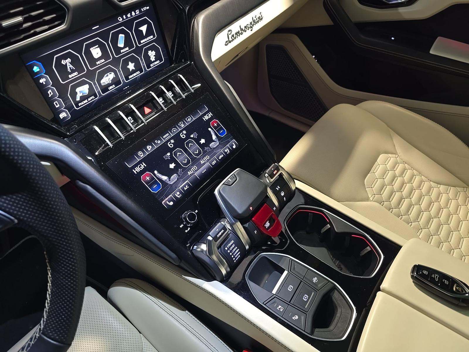 2022 Lamborghini Urus Base AWD