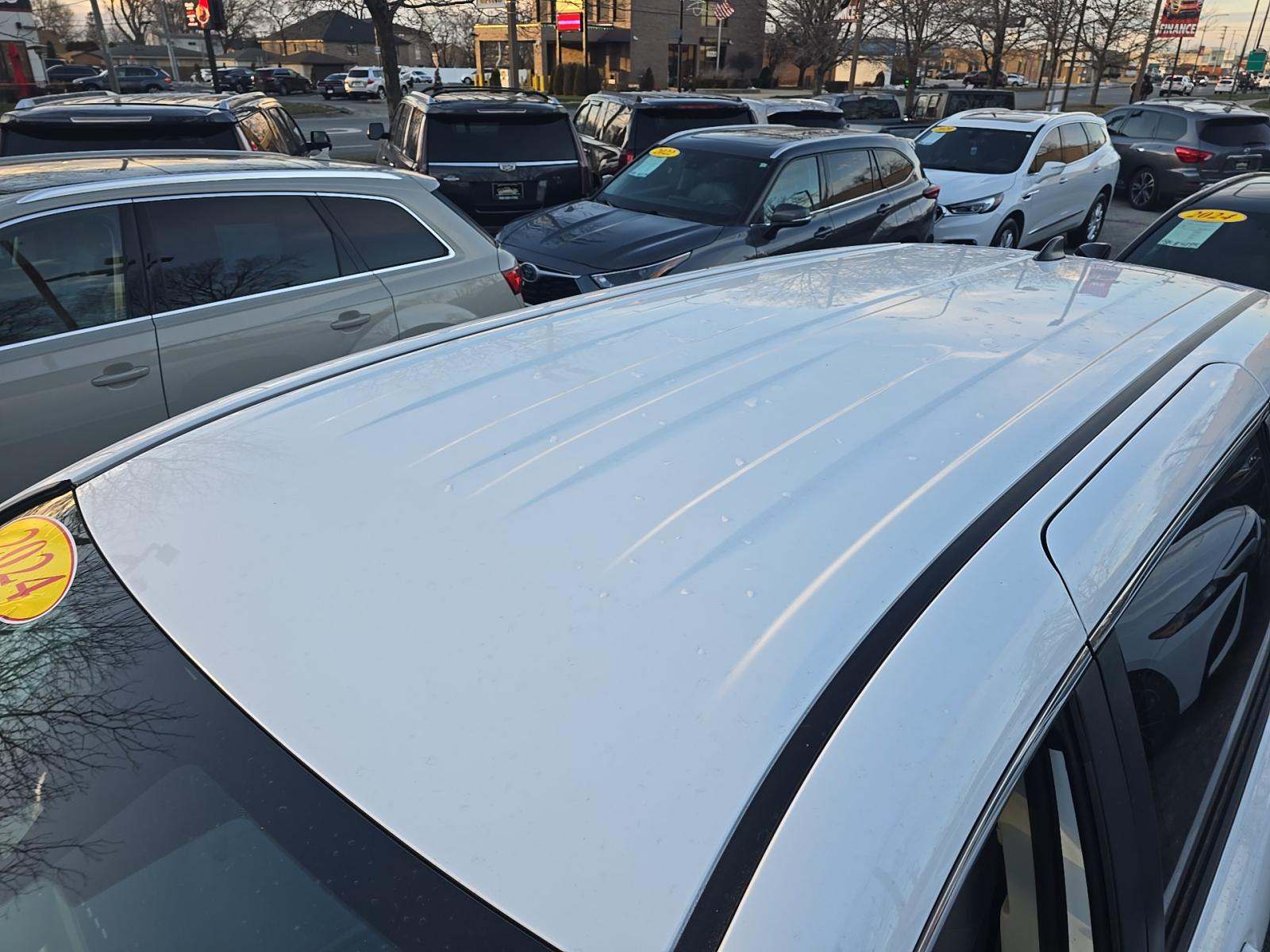 2024 Toyota Sienna LE FWD