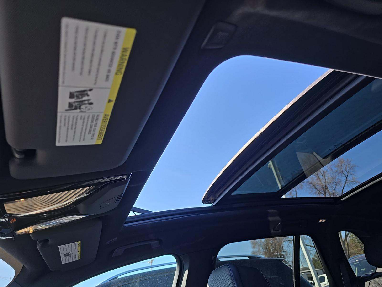 2025 BMW X5 M60i xDrive AWD