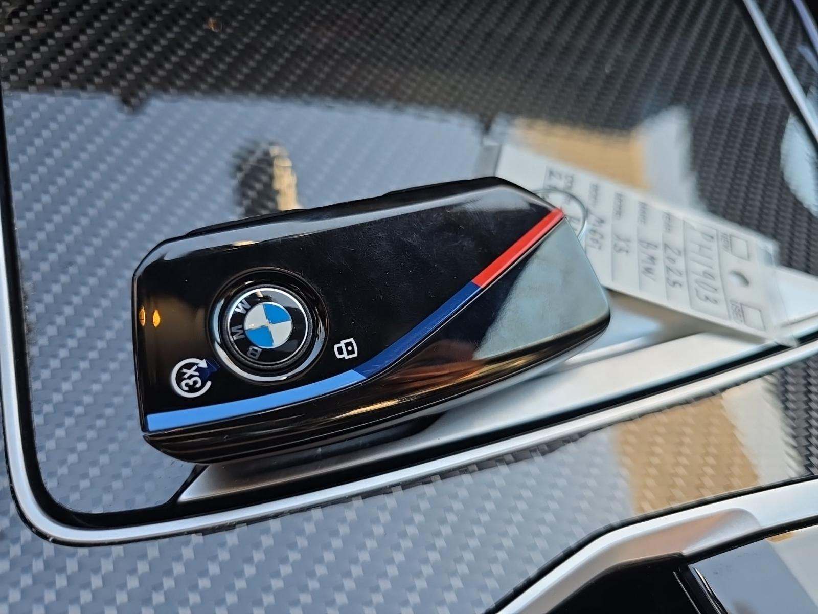 2025 BMW X5 M60i xDrive AWD