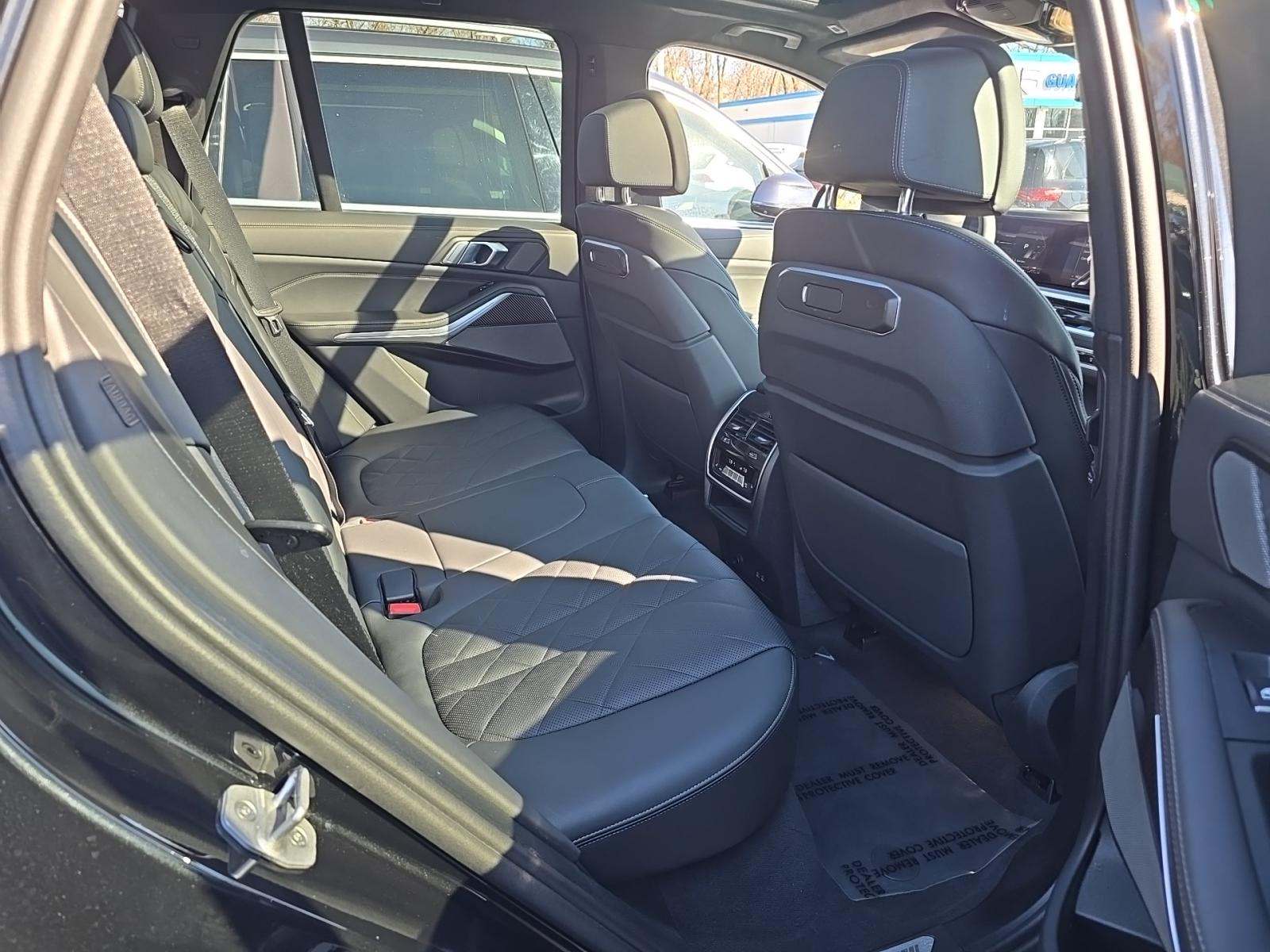 2025 BMW X5 M60i xDrive AWD