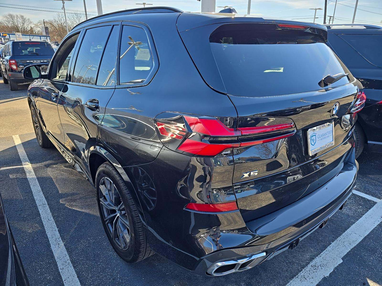 2025 BMW X5 M60i xDrive AWD