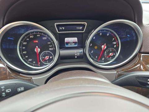 MERCEDES-BENZ GLS - 9