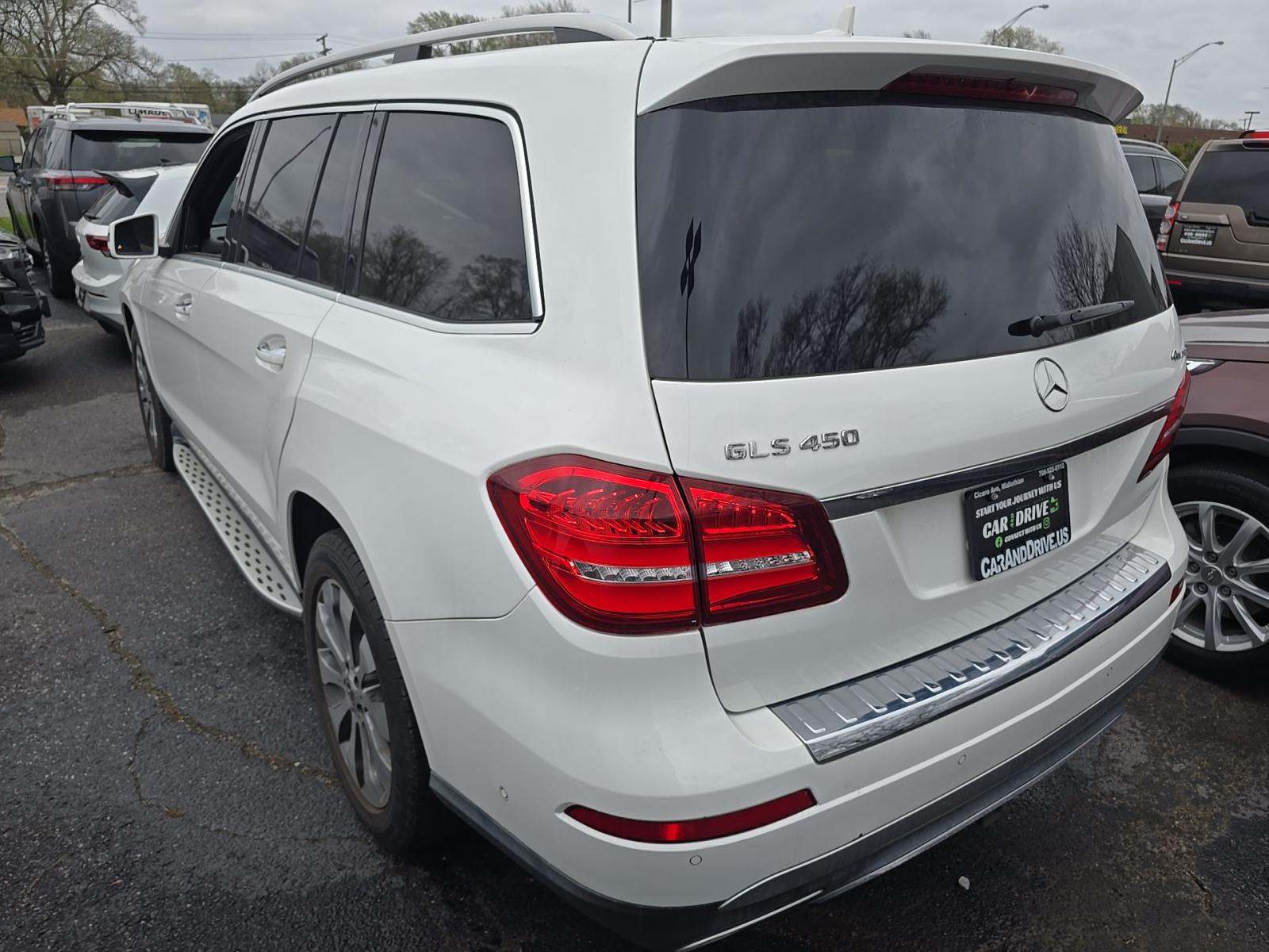 MERCEDES-BENZ GLS - 2
