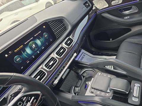 MERCEDES-BENZ GLS - 10