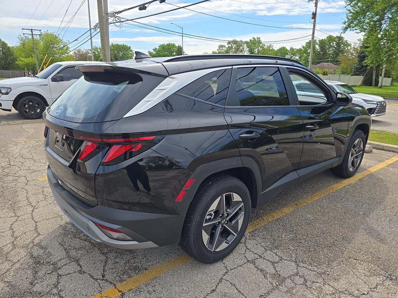 HYUNDAI TUCSON - 3