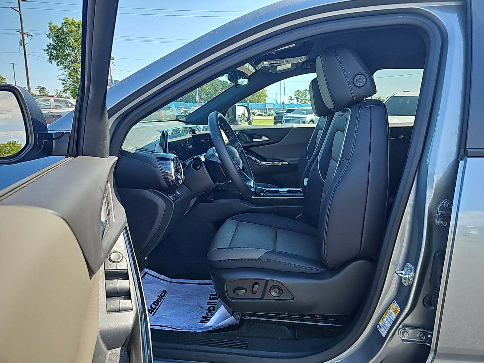 2025 Chevrolet Equinox LT FWD