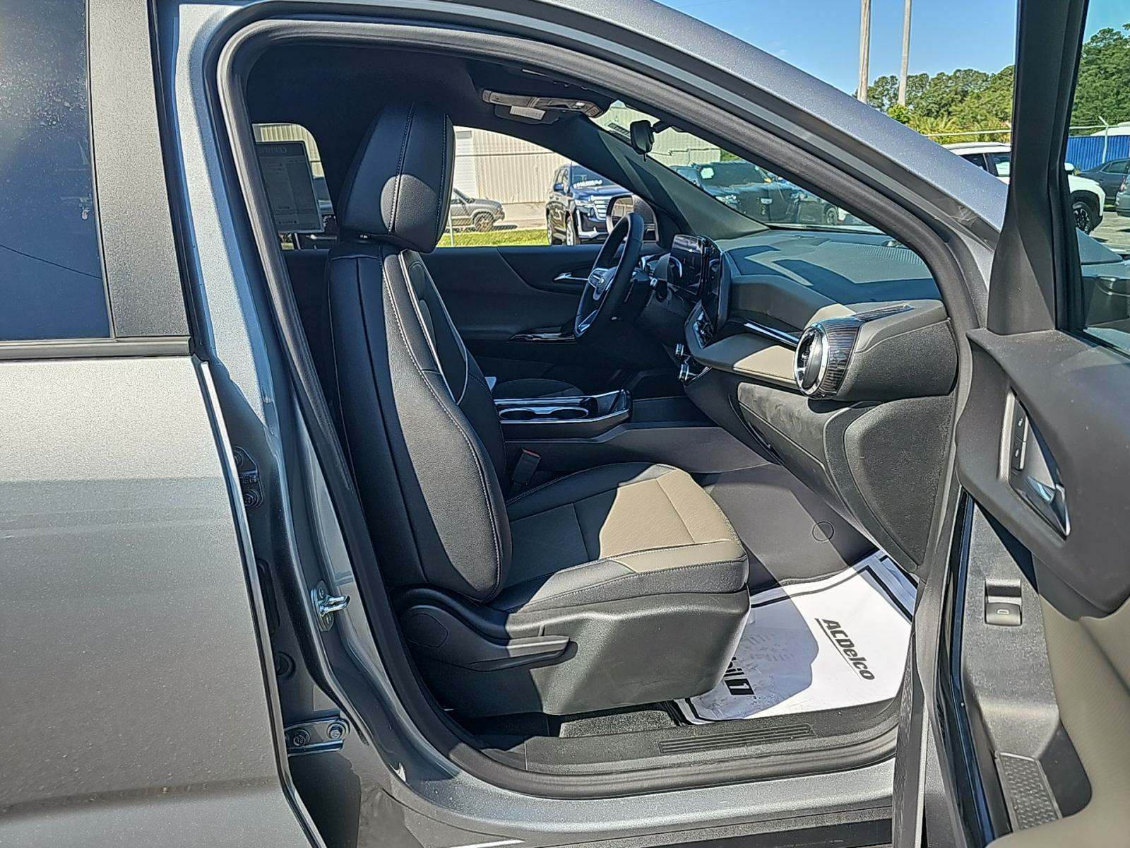 2025 Chevrolet Equinox LT FWD