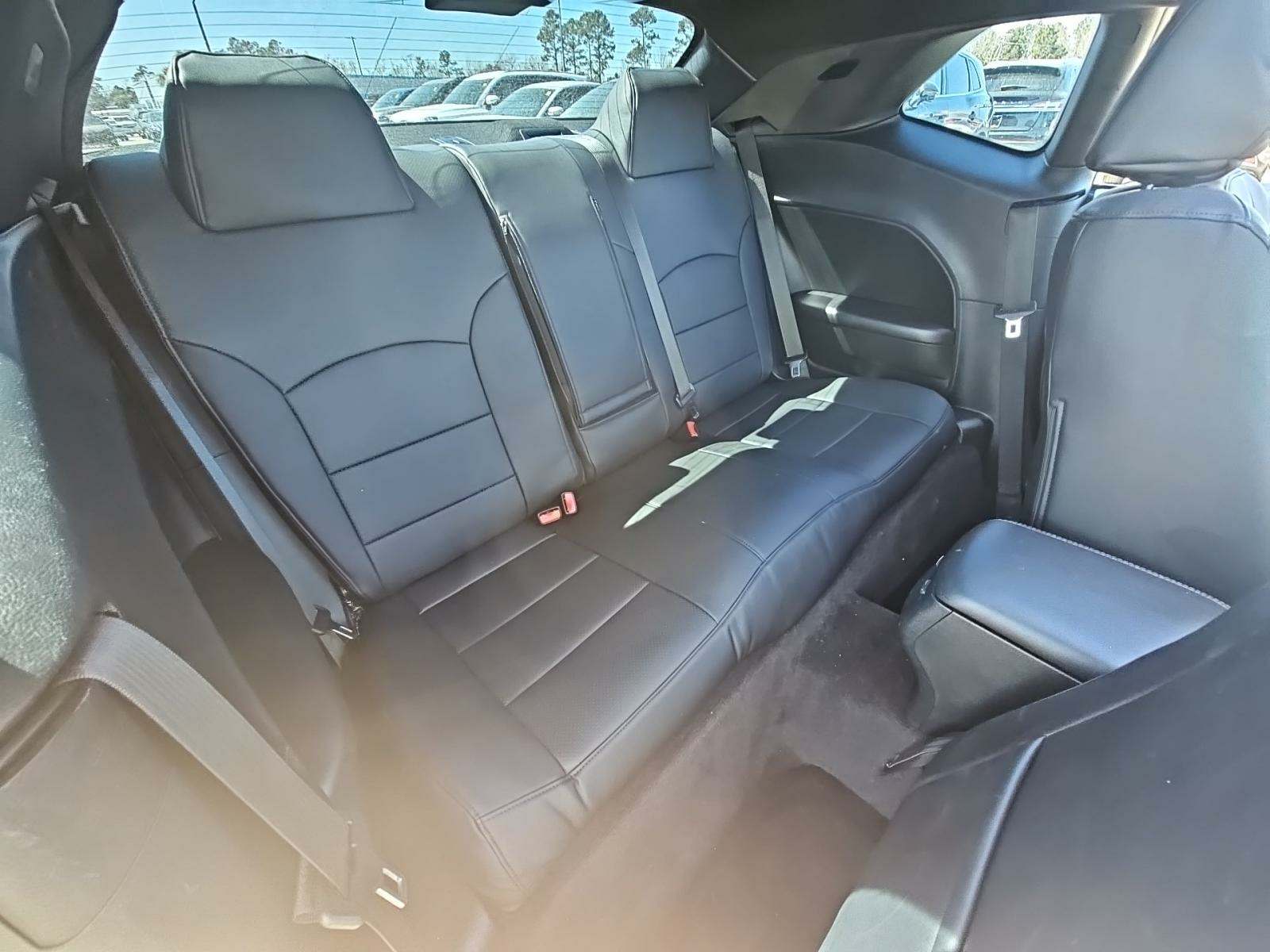 2018 Dodge Challenger R/T RWD