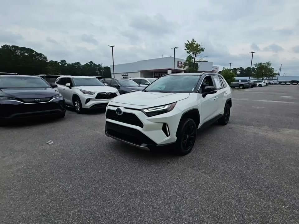 2022 Toyota RAV4 Hybrid XSE AWD