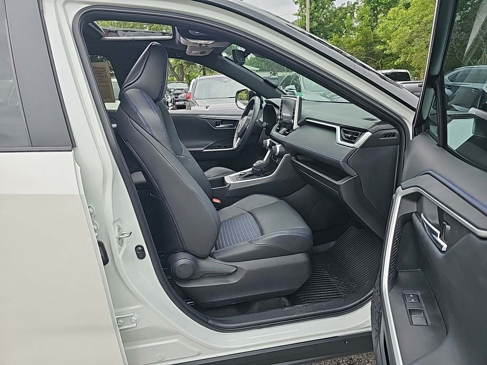 2022 Toyota RAV4 Hybrid XSE AWD