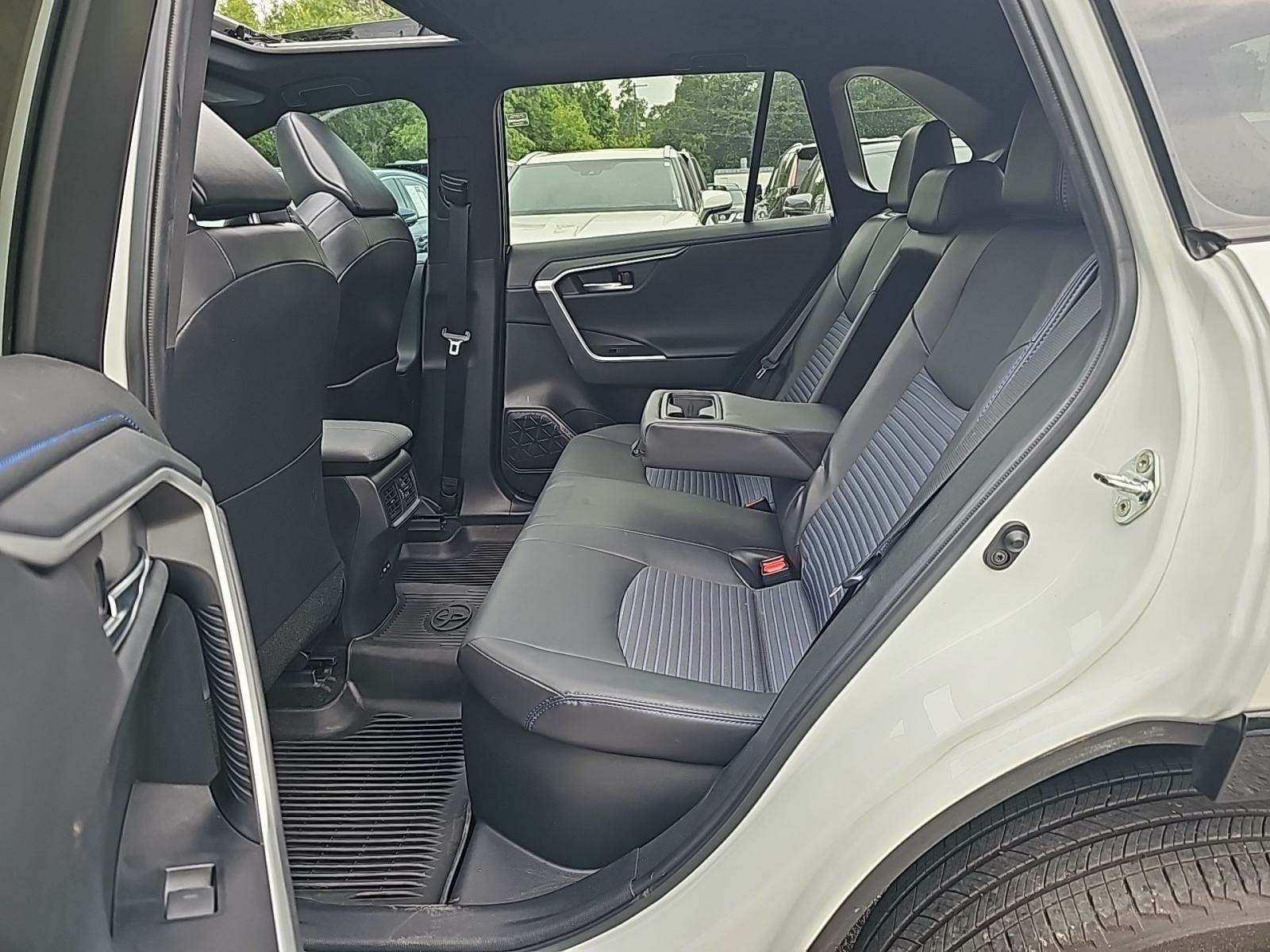 2022 Toyota RAV4 Hybrid XSE AWD