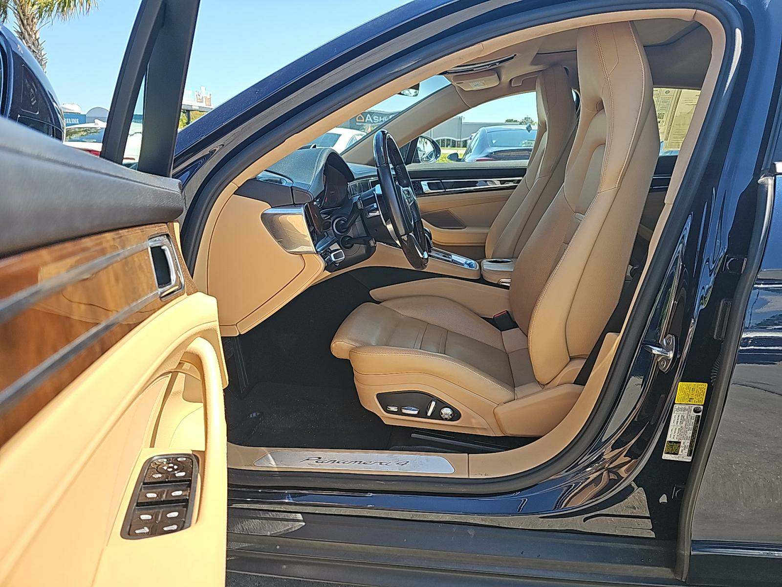 2018 Porsche Panamera 4 AWD