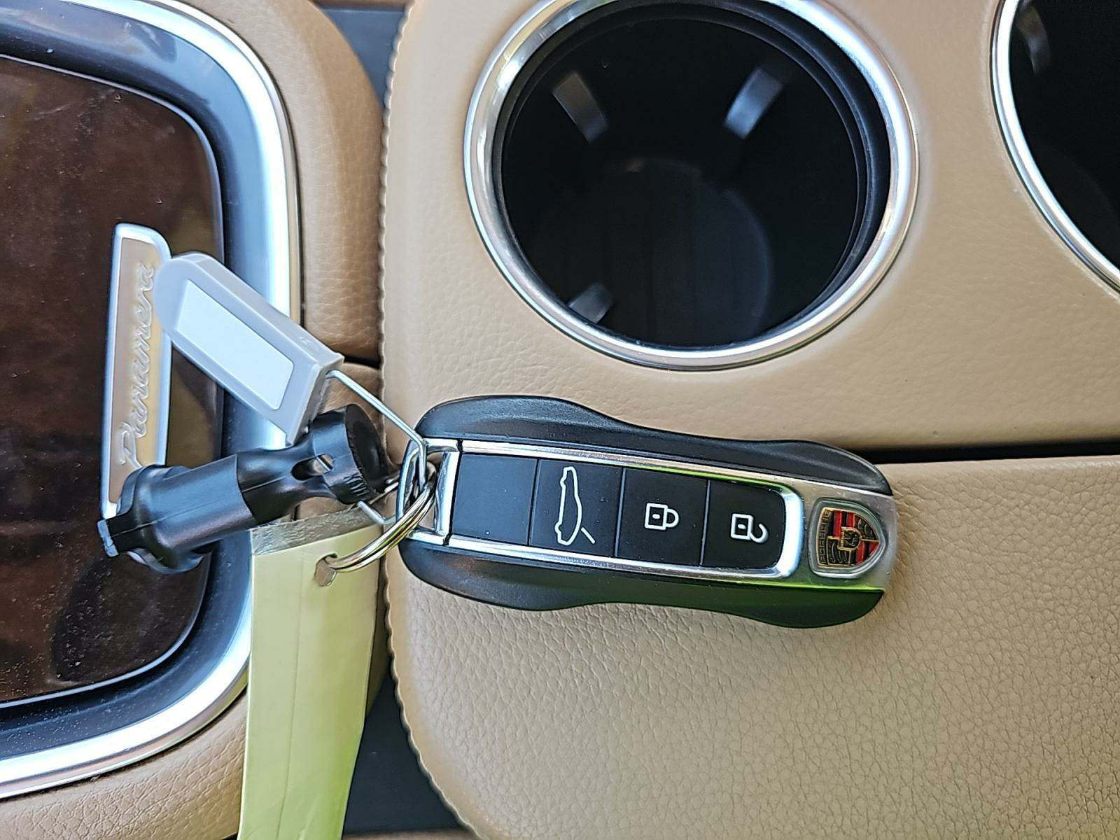 2018 Porsche Panamera 4 AWD