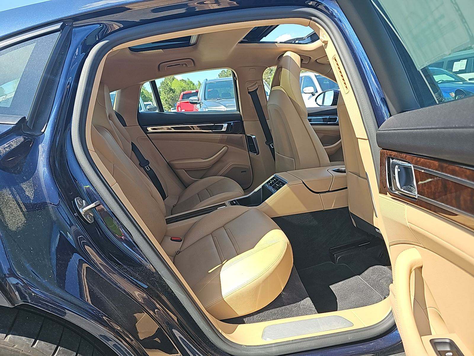 2018 Porsche Panamera 4 AWD