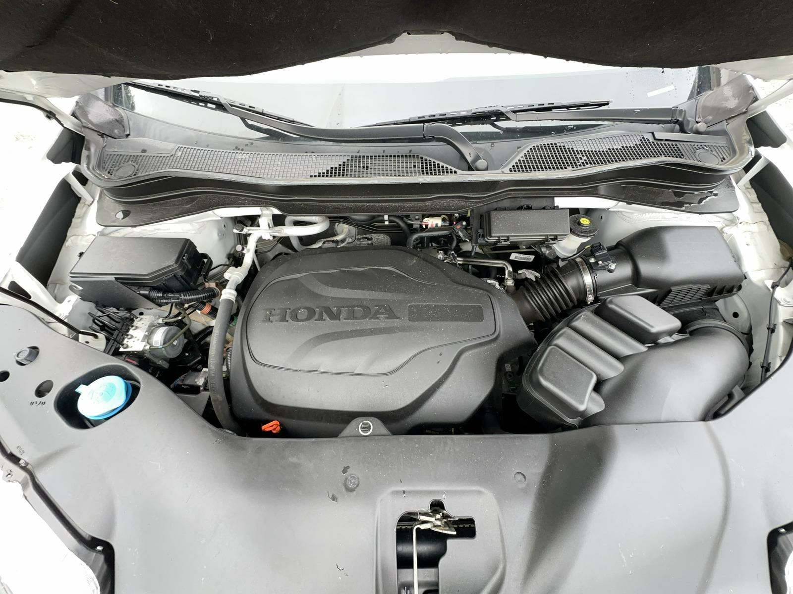 2021 Honda Pilot Touring 8-Passenger FWD