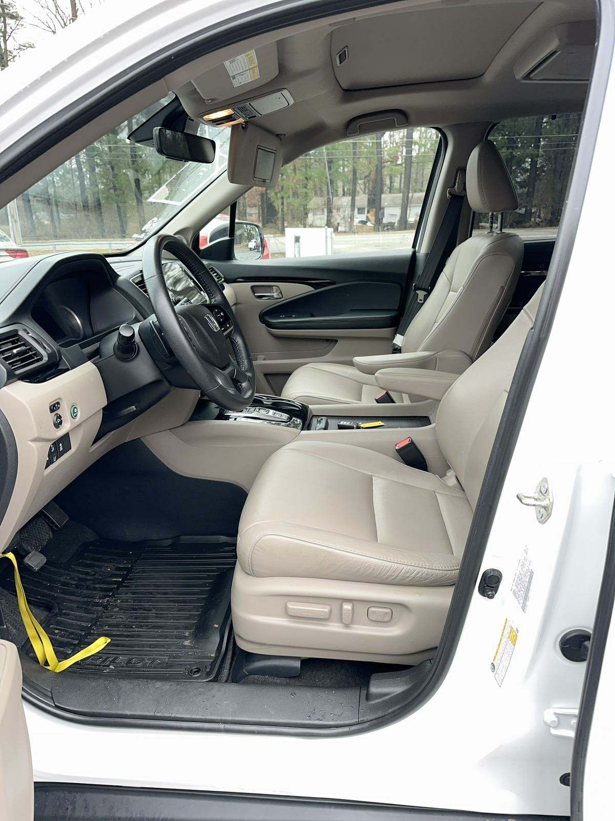 2021 Honda Pilot Touring 8-Passenger FWD