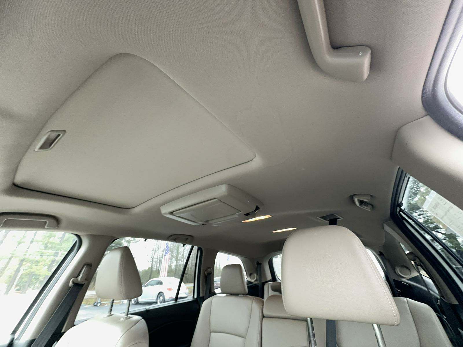 2021 Honda Pilot Touring 8-Passenger FWD