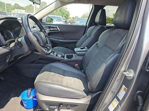 2024 Mitsubishi Outlander SE AWD