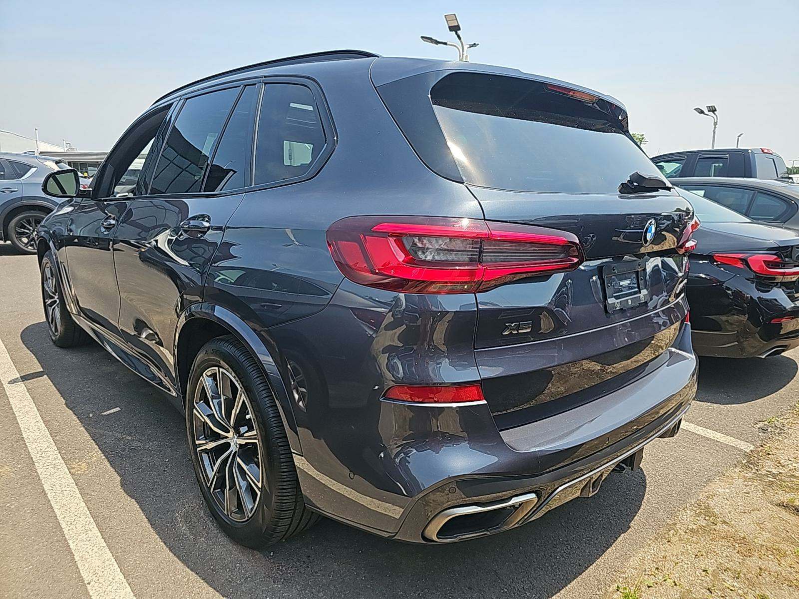 2022 BMW X5 M50i AWD