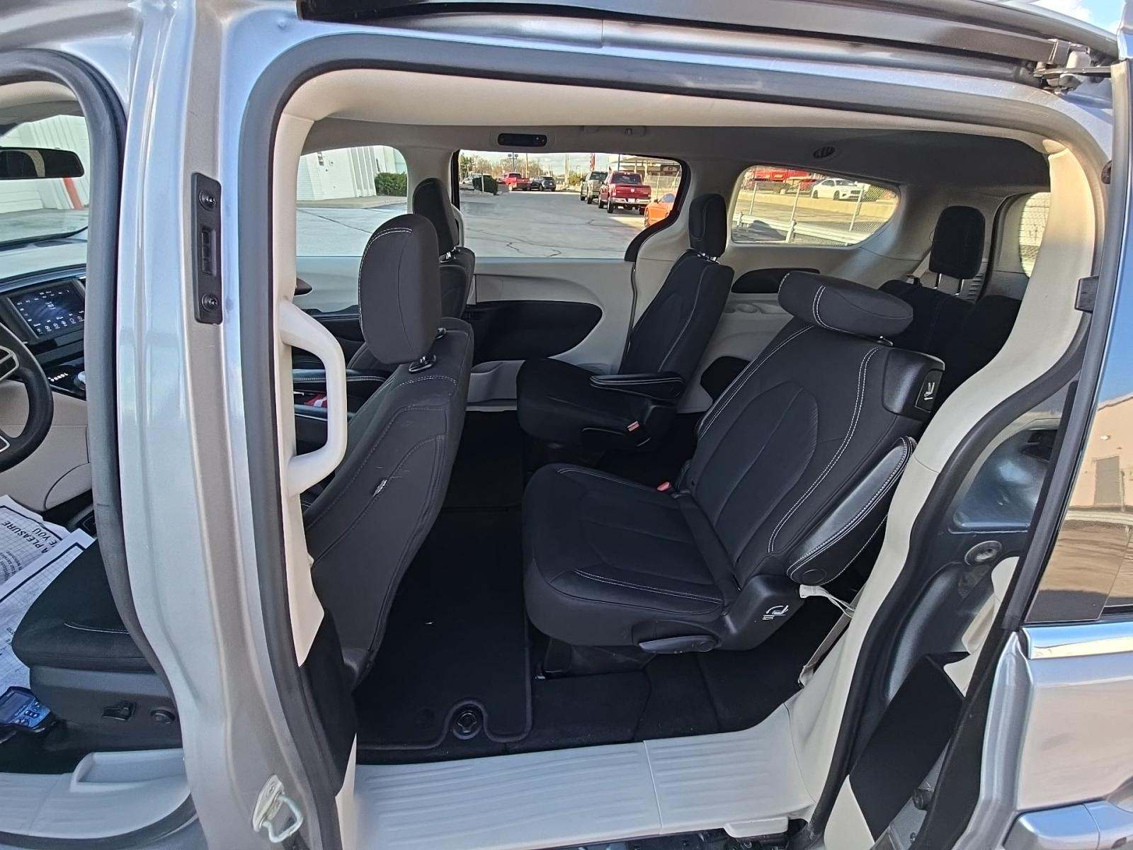 CHRYSLER VOYAGER - 9