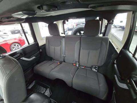 JEEP UNLIMITED SAHARA - 9