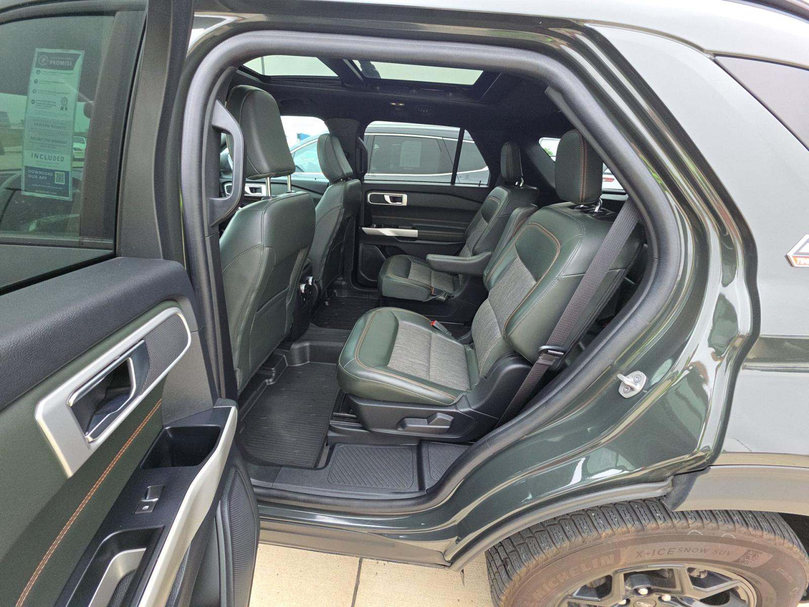 FORD EXPLORER - 9