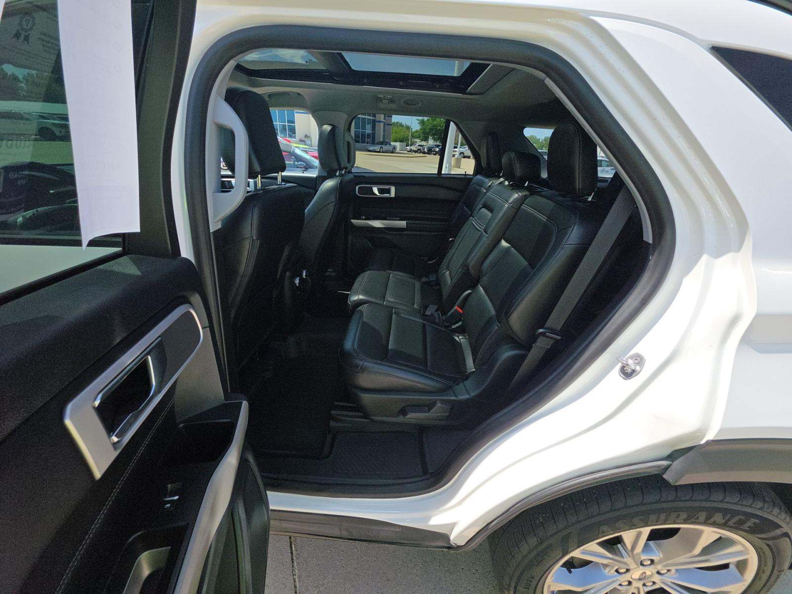 FORD EXPLORER - 9