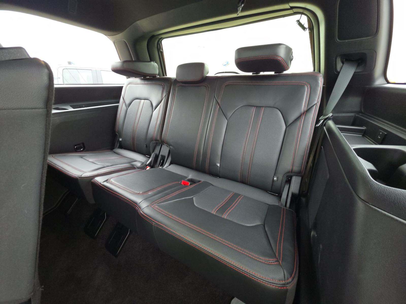 FORD EXPEDITION - 10