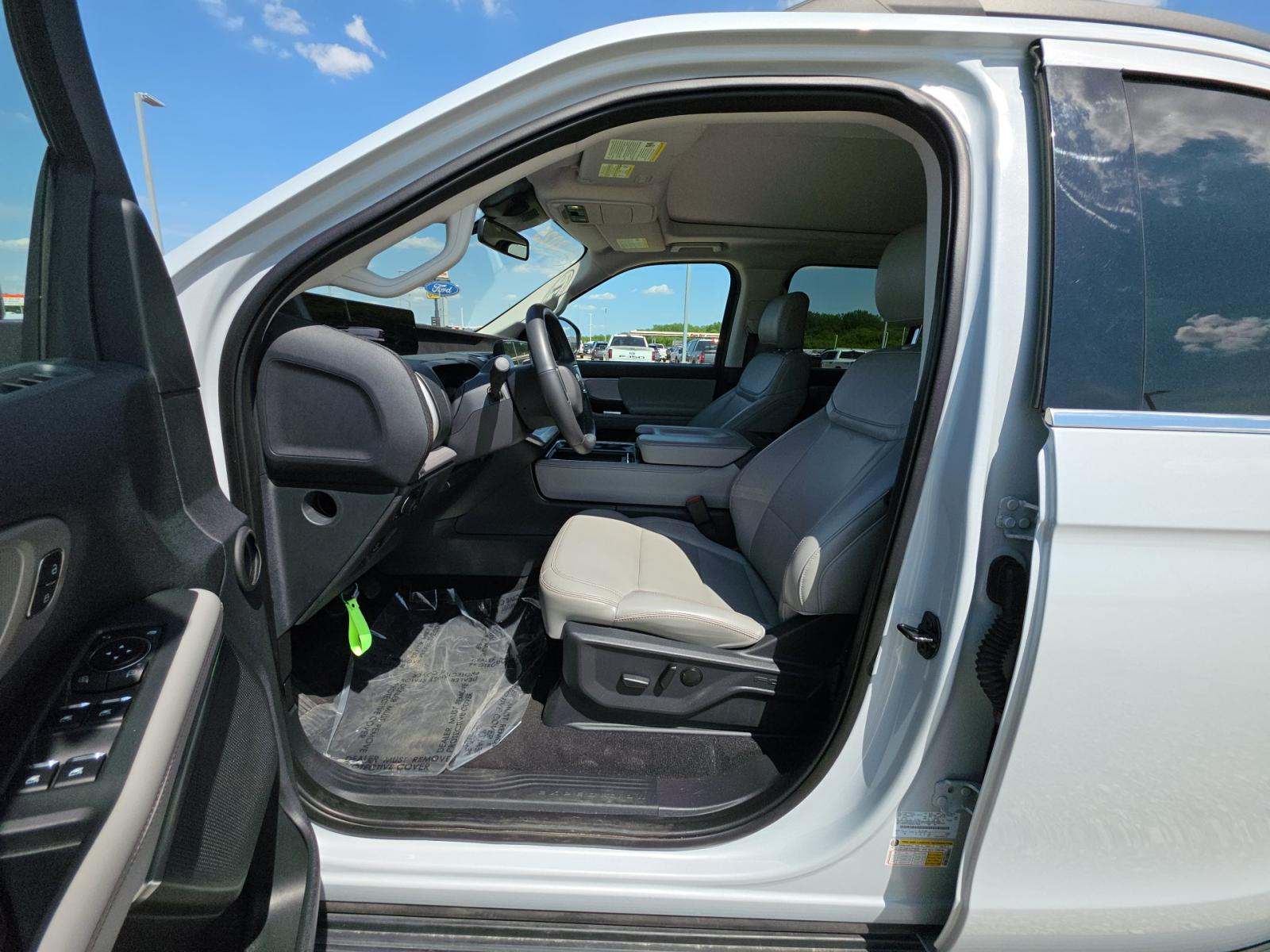 FORD EXPEDITION MAX - 6