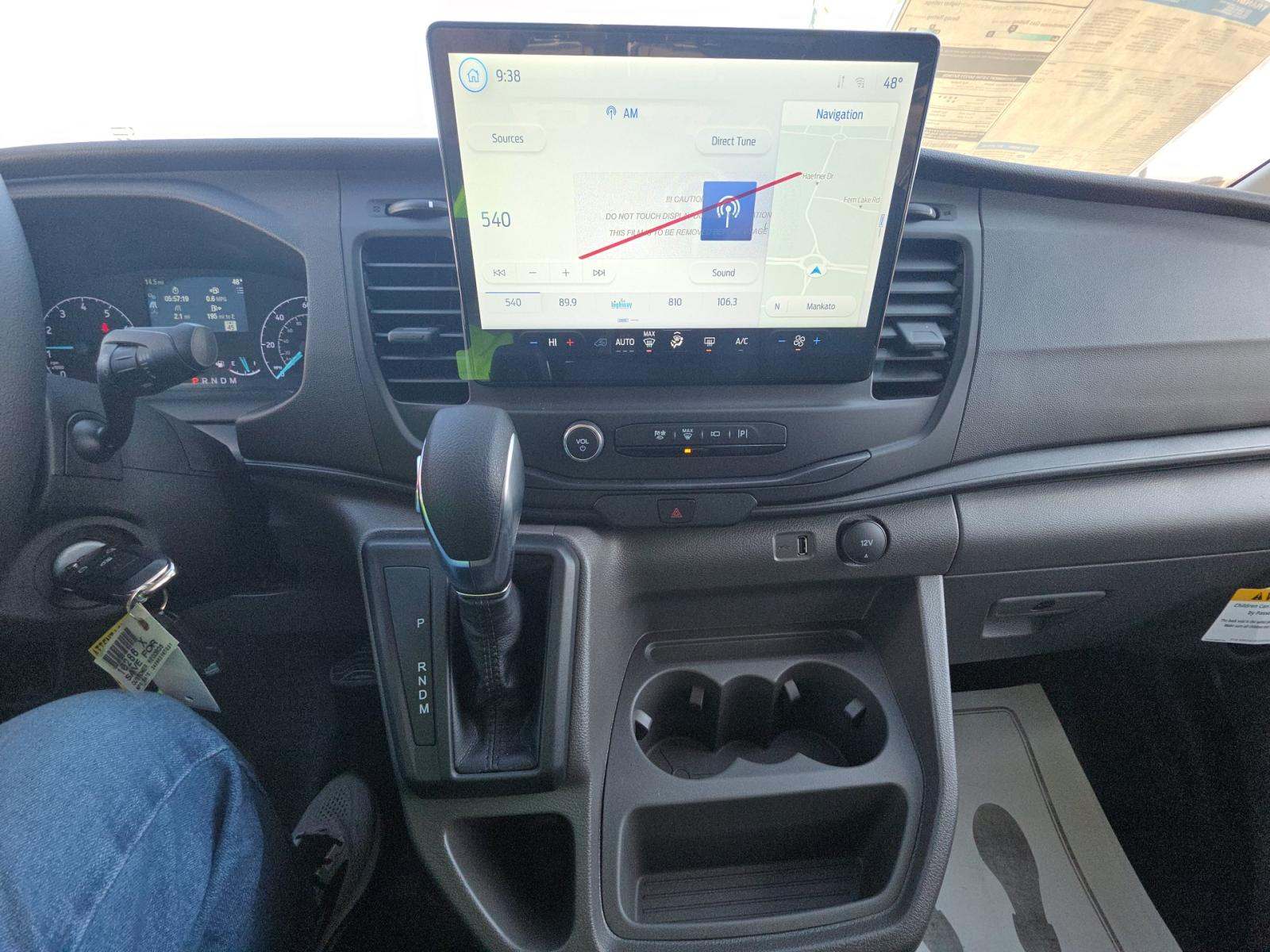 FORD TRANSIT 150 - 6