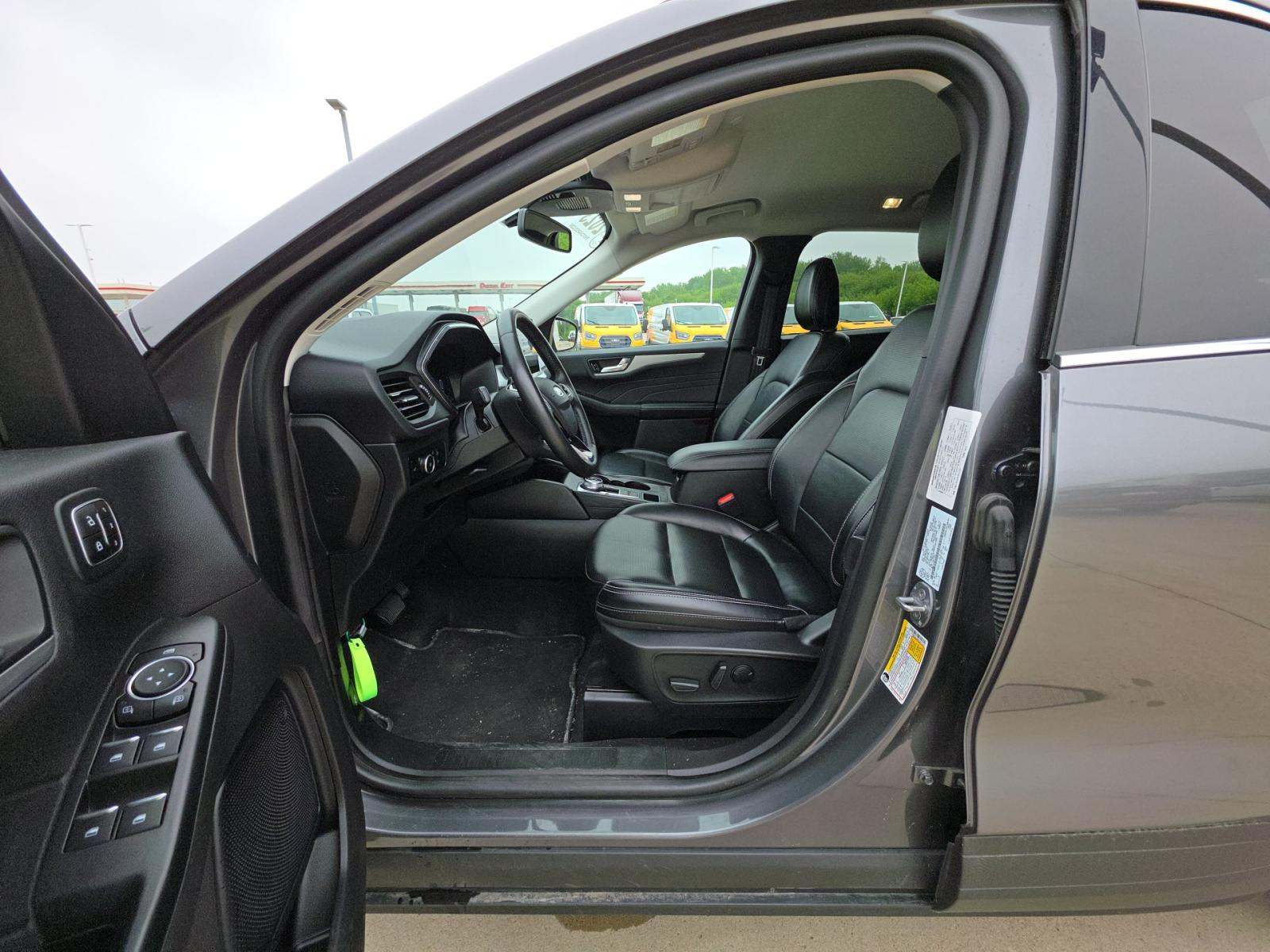 2023 Ford Escape Platinum AWD