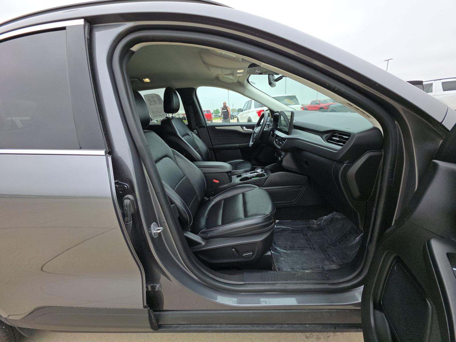 2023 Ford Escape Platinum AWD