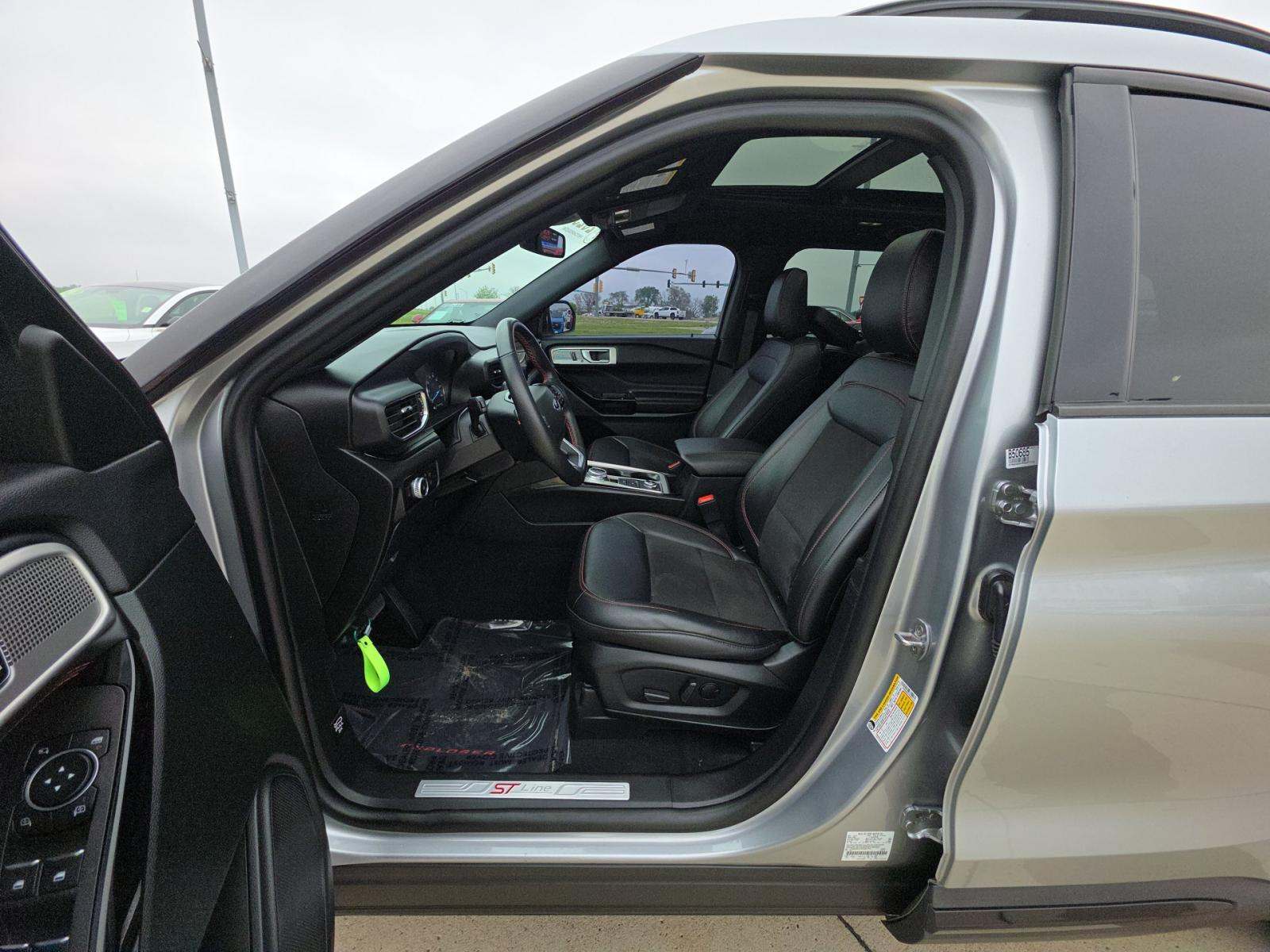 FORD EXPLORER - 2