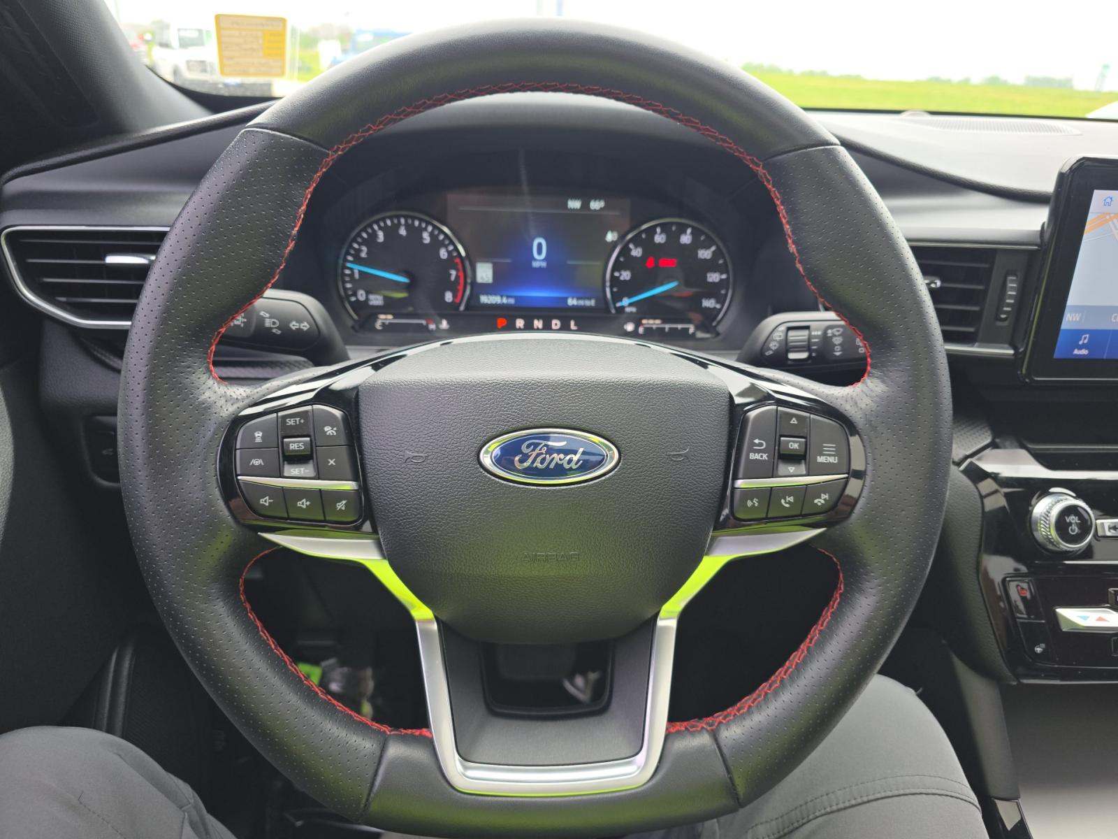 2023 Ford Explorer ST-Line AWD