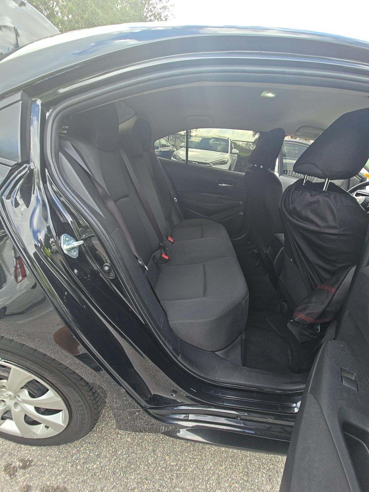 2021 Toyota Corolla LE FWD