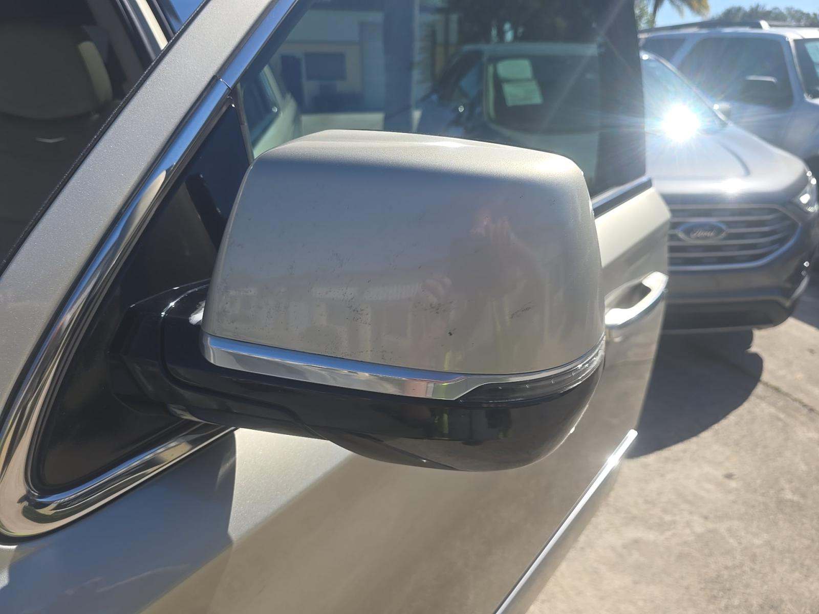 2016 Cadillac Escalade Luxury RWD